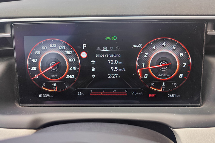 יונדאי טוסון 1.6 טורבו - לוח מחוונים